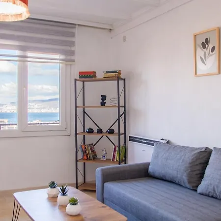 Lovely House With Sea View And Backyard In בית נופש
